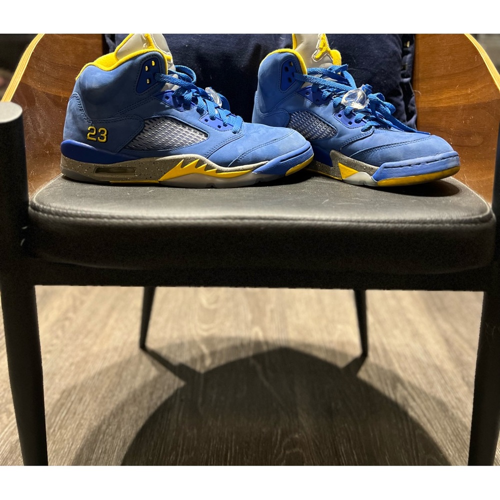 Jordan 5 Laney Blue USED
